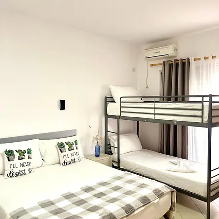 Rori House 1 Apartament *