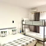 Rori House 1 Apartman *