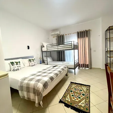 Apartment Rori House 1 *